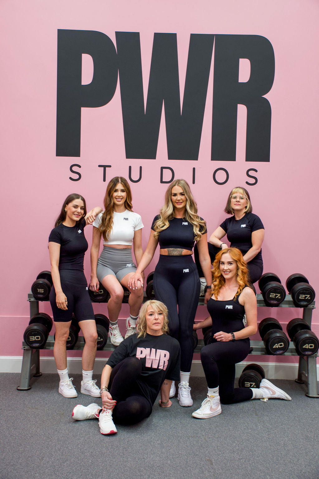 PWR Seamless Black Raglan Sleeve Crop Top